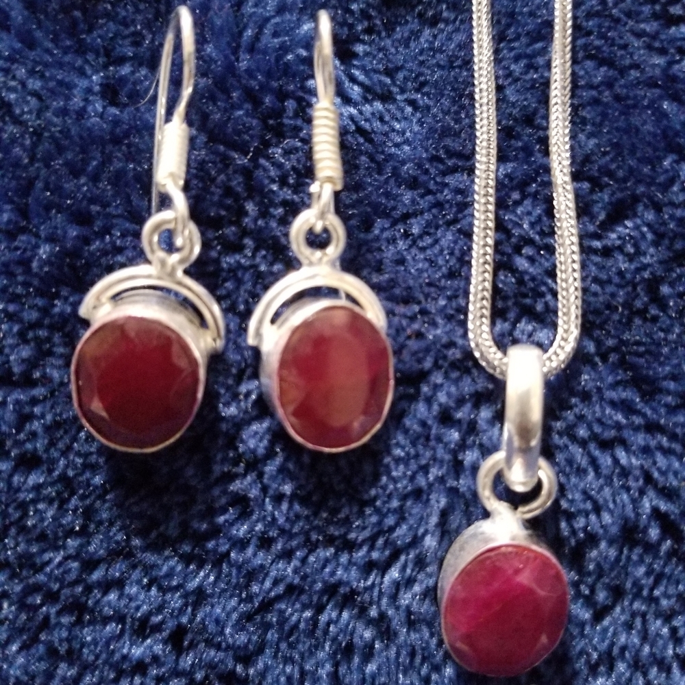 Necklace set - Picture 5 of 8
